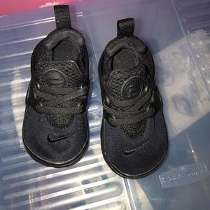 Brand new baby Nike tennis shoes